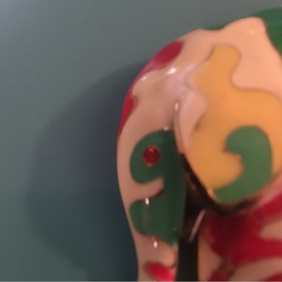 ELEPHANT BROOCH LIKE NEW CONDITION - Picture 4 of 4